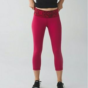 Lululemon Wunder Under reversible Crop size 4